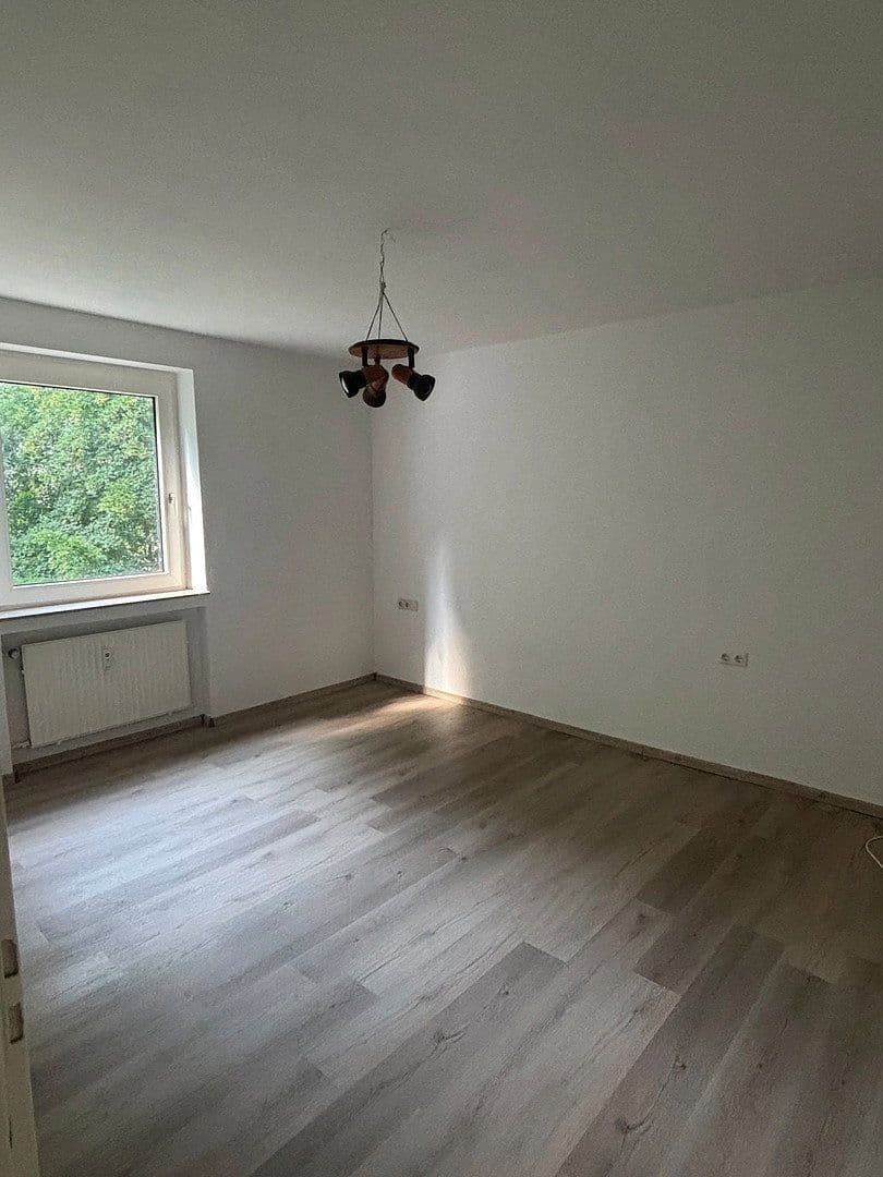 Prenájom bytu 2-izbový 60 m², Phönixhütte 13, Essen, Severné Porýnie - Westfálsko Prenájom bytu 2-izbový 60 m², Phönixhütte 13, Essen, Severné Porýnie - Westfálsko