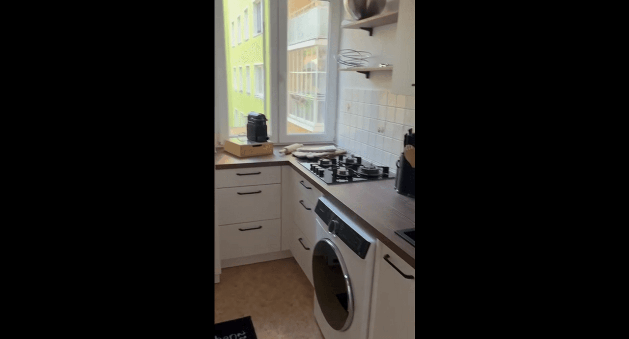 Prenájom bytu 1-izbový 21 m², München, Bavorsko Prenájom bytu 1-izbový 21 m², München, Bavorsko