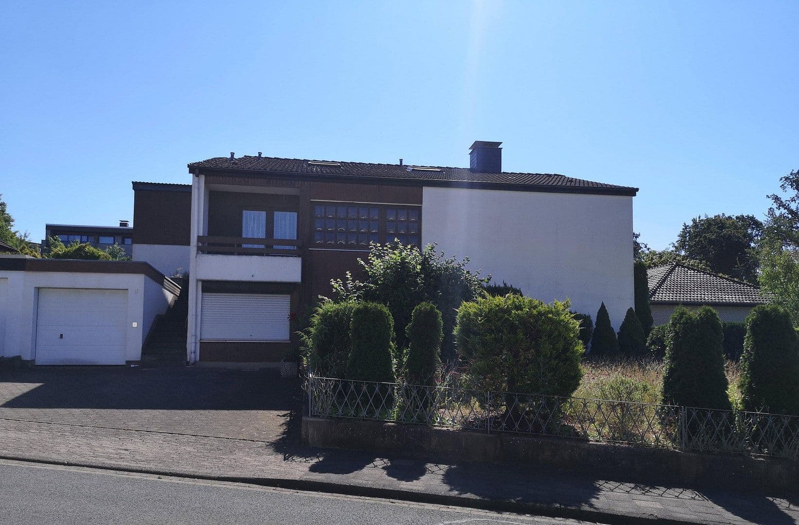 Predaj domu 273 m², pozemok 667 m², Am Schöt, Hameln, Dolné Sasko Predaj domu 273 m², pozemok 667 m², Am Schöt, Hameln, Dolné Sasko