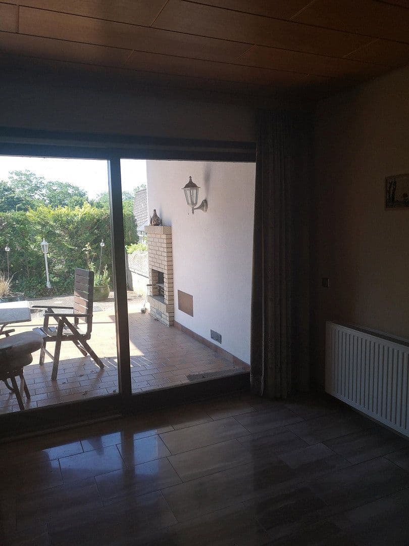 Predaj domu 273 m², pozemok 667 m², Am Schöt, Hameln, Dolné Sasko Predaj domu 273 m², pozemok 667 m², Am Schöt, Hameln, Dolné Sasko