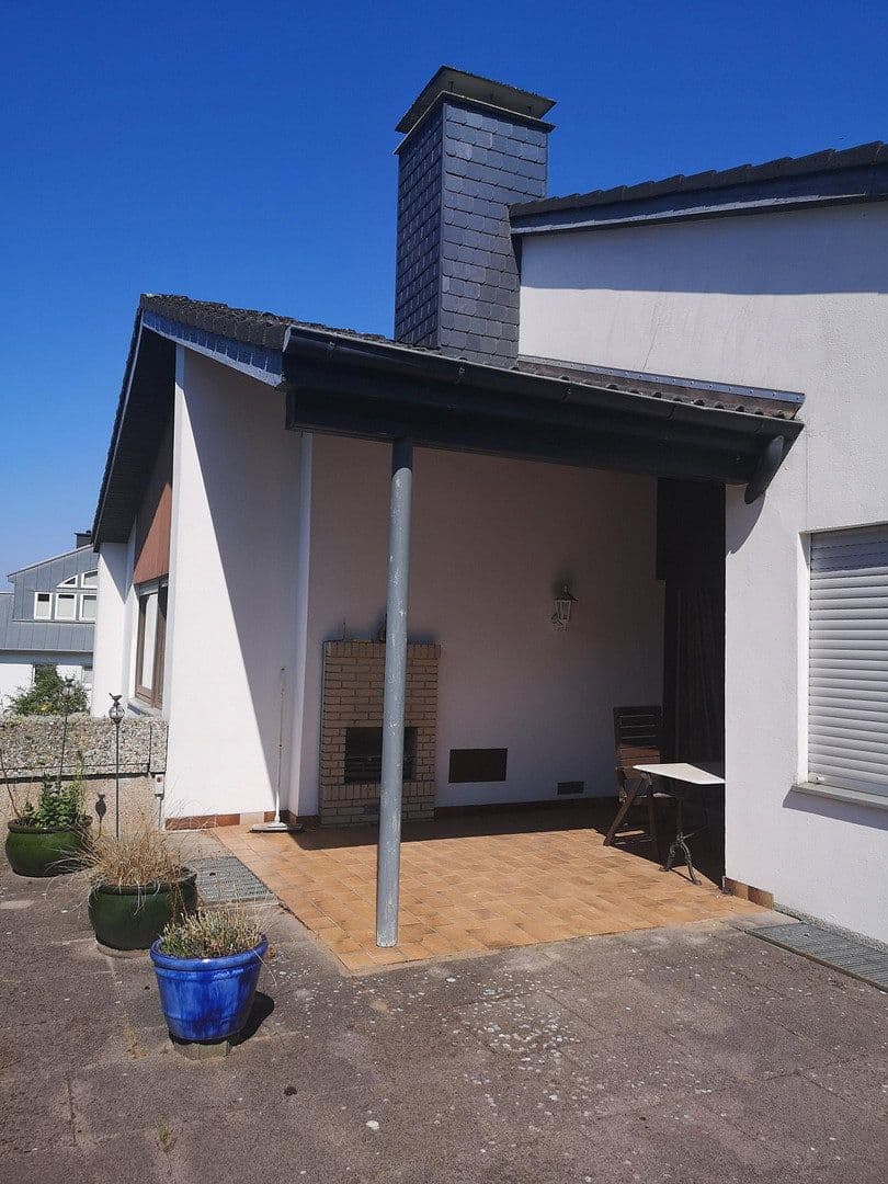 Predaj domu 273 m², pozemok 667 m², Am Schöt, Hameln, Dolné Sasko Predaj domu 273 m², pozemok 667 m², Am Schöt, Hameln, Dolné Sasko
