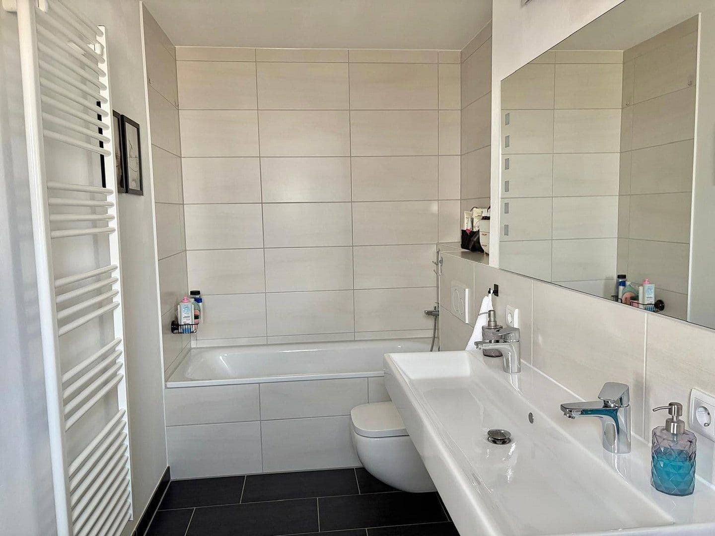 Prenájom bytu 3-izbový 79 m², Vaterstetten, Bavorsko Prenájom bytu 3-izbový 79 m², Vaterstetten, Bavorsko
