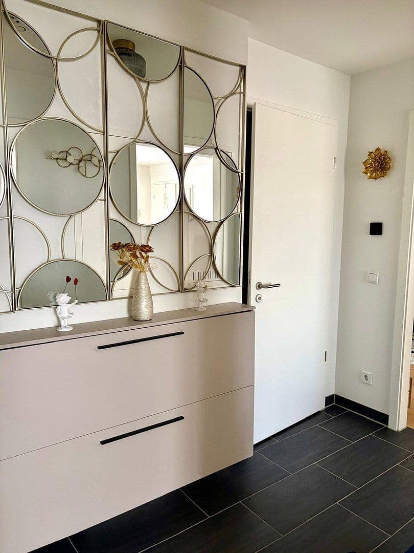Prenájom bytu 3-izbový 79 m², Vaterstetten, Bavorsko Prenájom bytu 3-izbový 79 m², Vaterstetten, Bavorsko