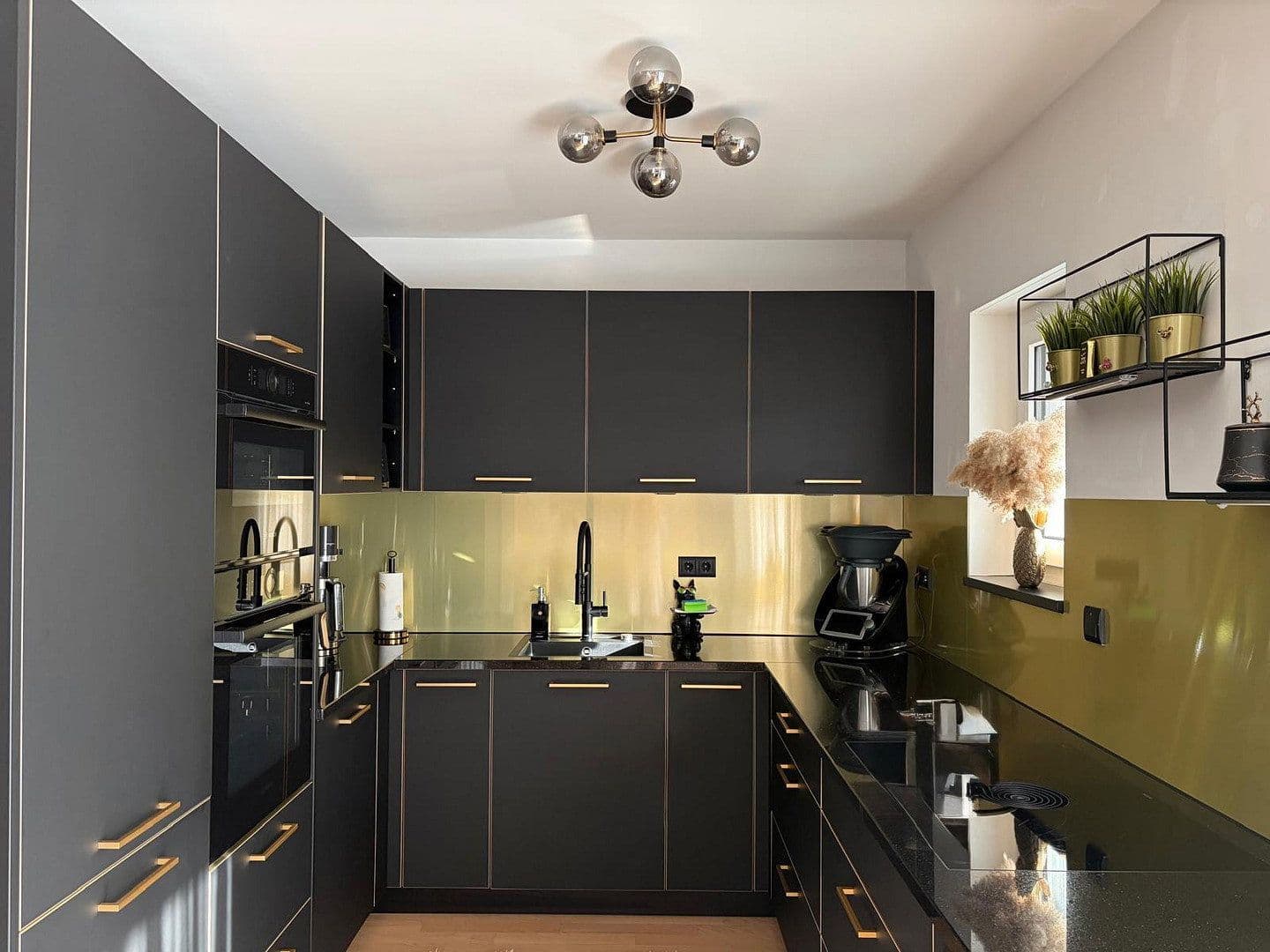 Prenájom bytu 3-izbový 79 m², Vaterstetten, Bavorsko Prenájom bytu 3-izbový 79 m², Vaterstetten, Bavorsko
