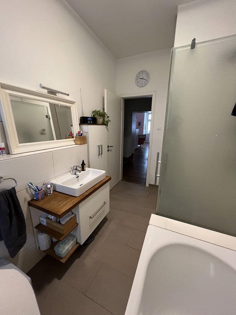 Predaj bytu 3-izbový 99 m², Heesestraße 18, Berlin, Berlín Predaj bytu 3-izbový 99 m², Heesestraße 18, Berlin, Berlín
