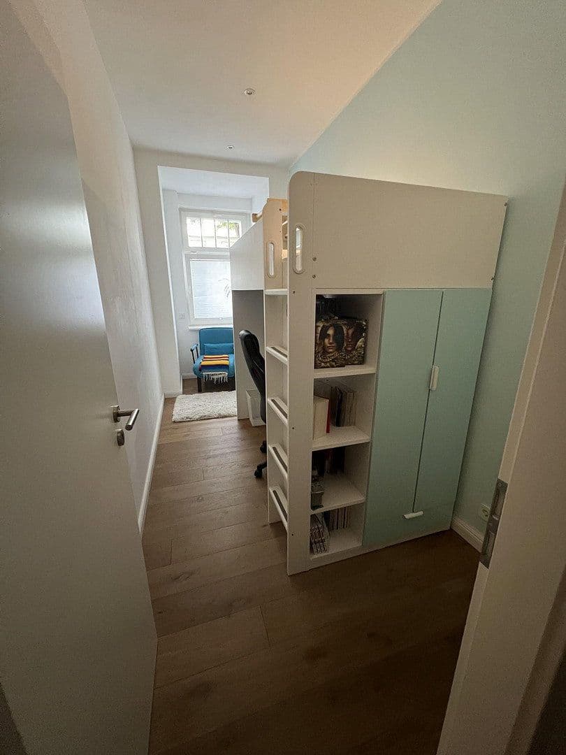Predaj bytu 3-izbový 99 m², Heesestraße 18, Berlin, Berlín Predaj bytu 3-izbový 99 m², Heesestraße 18, Berlin, Berlín