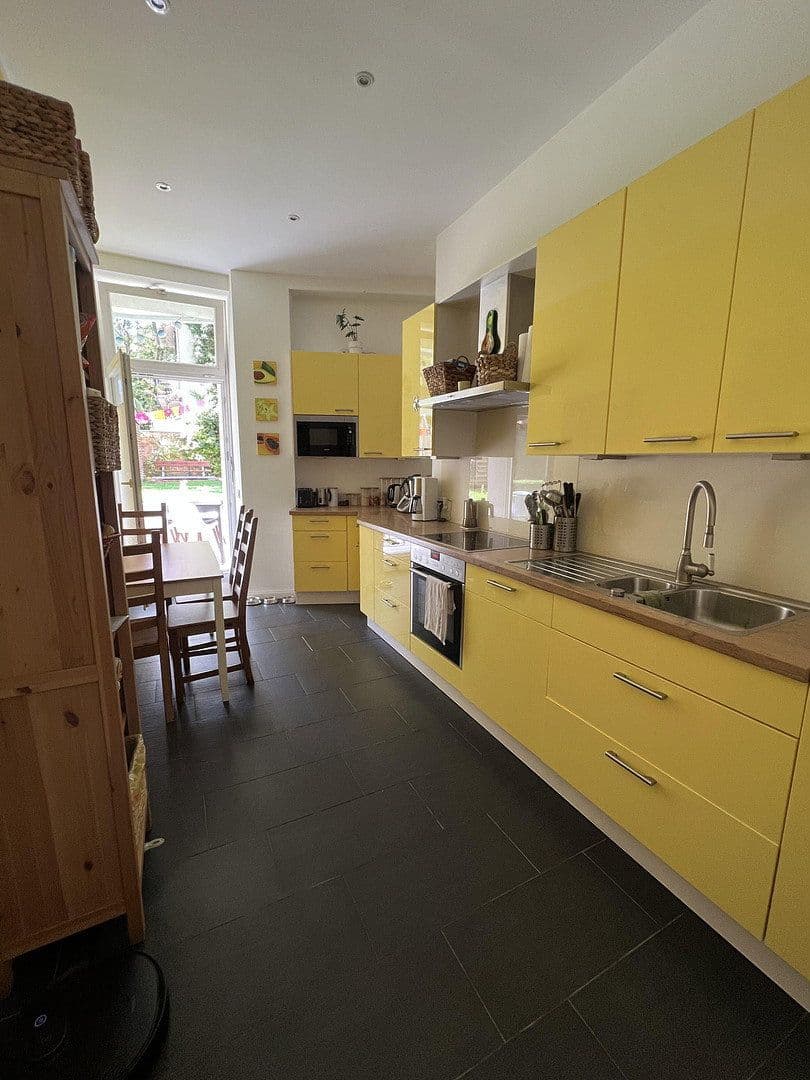 Predaj bytu 3-izbový 99 m², Heesestraße 18, Berlin, Berlín Predaj bytu 3-izbový 99 m², Heesestraße 18, Berlin, Berlín