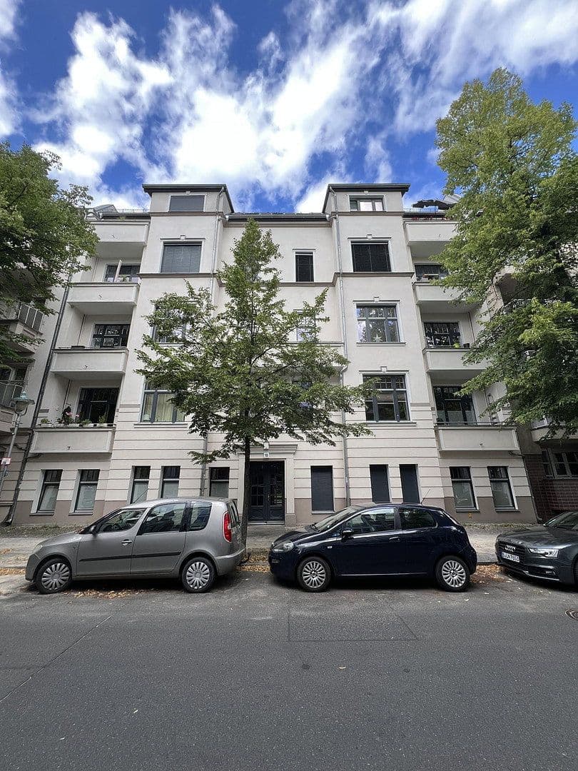 Predaj bytu 3-izbový 99 m², Heesestraße 18, Berlin, Berlín Predaj bytu 3-izbový 99 m², Heesestraße 18, Berlin, Berlín