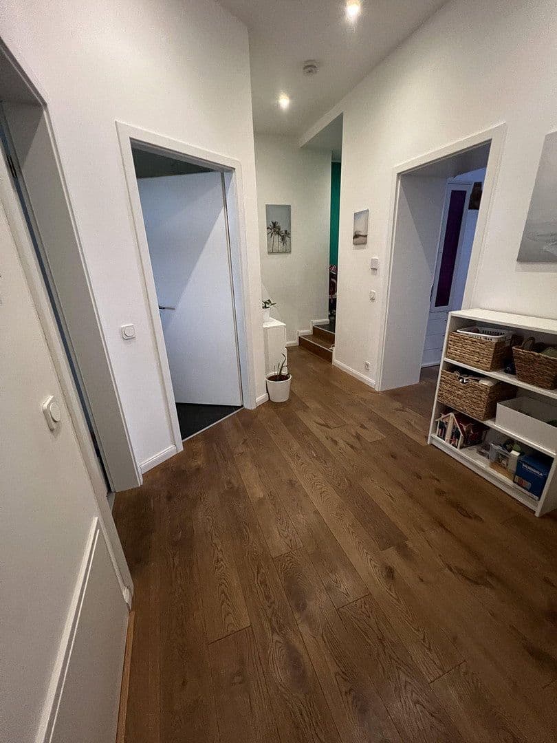 Predaj bytu 3-izbový 99 m², Heesestraße 18, Berlin, Berlín Predaj bytu 3-izbový 99 m², Heesestraße 18, Berlin, Berlín