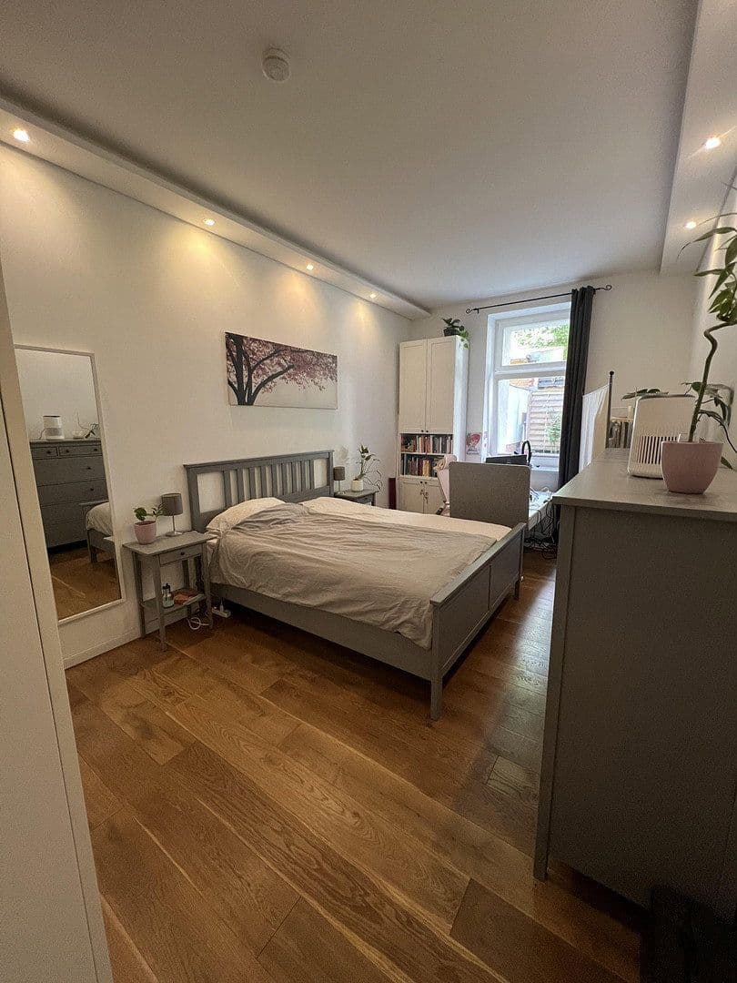 Predaj bytu 3-izbový 99 m², Heesestraße 18, Berlin, Berlín Predaj bytu 3-izbový 99 m², Heesestraße 18, Berlin, Berlín