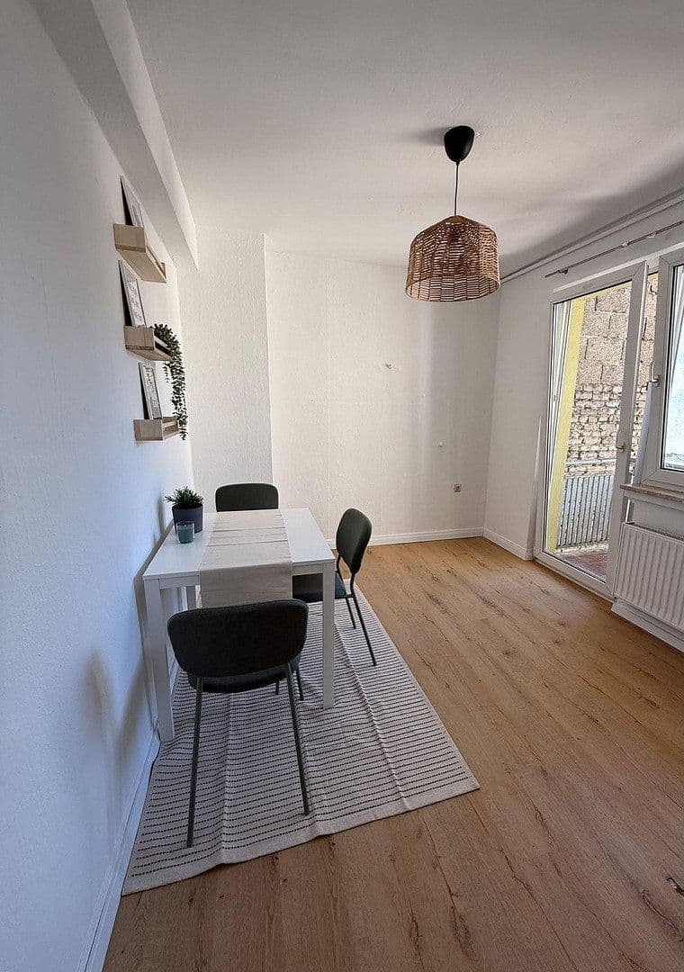 Prenájom bytu 1-izbový 40 m², Kaiser-Wilhelm-Ring 39, Mainz, Porýnie-Falcko Prenájom bytu 1-izbový 40 m², Kaiser-Wilhelm-Ring 39, Mainz, Porýnie-Falcko