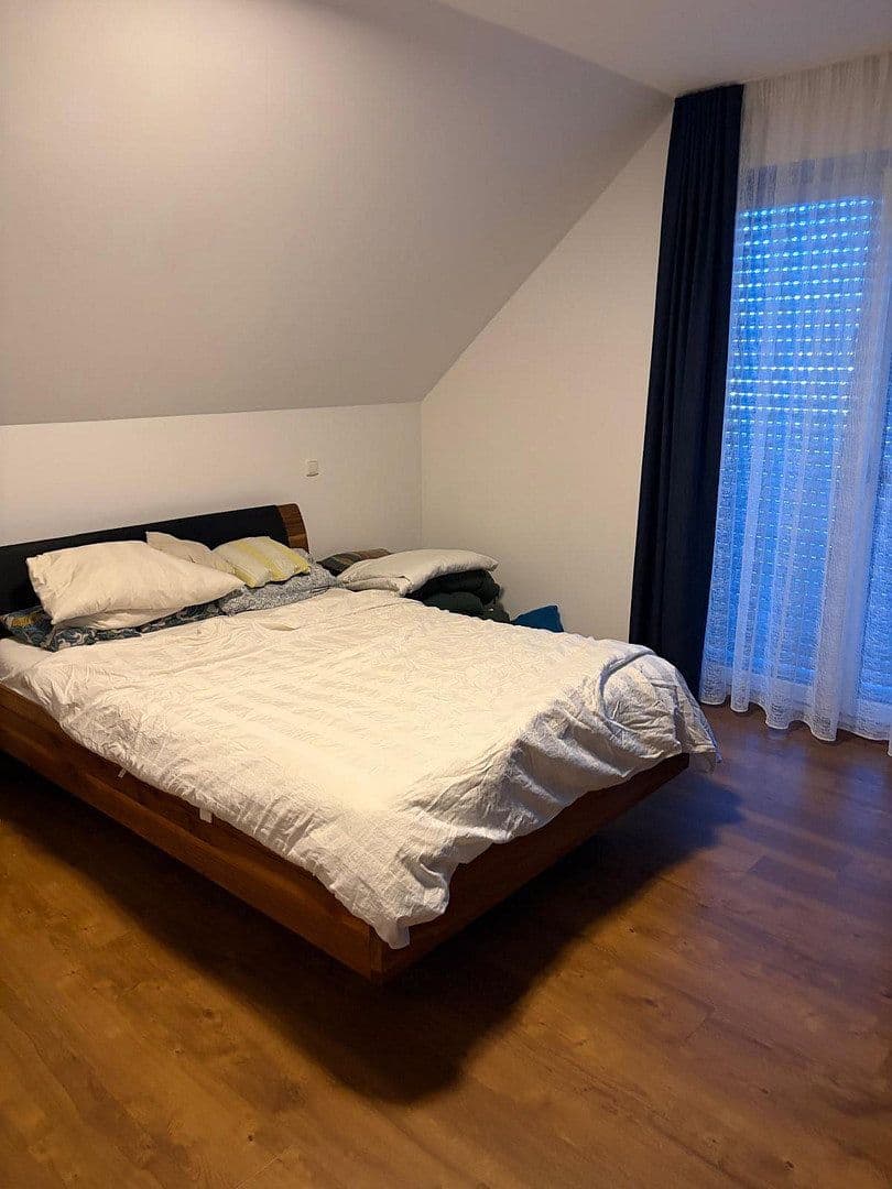 Prenájom bytu 3-izbový 89 m², Seestraße 20 B, Bad Kissingen, Bavorsko Prenájom bytu 3-izbový 89 m², Seestraße 20 B, Bad Kissingen, Bavorsko