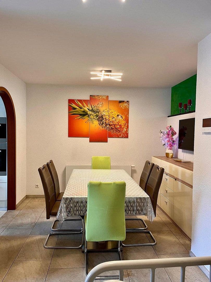 Predaj domu 145 m², pozemok 191 m², Kettemerstraße 19/5, Filderstadt, Bádensko-Wurttembersko Predaj domu 145 m², pozemok 191 m², Kettemerstraße 19/5, Filderstadt, Bádensko-Wurttembersko