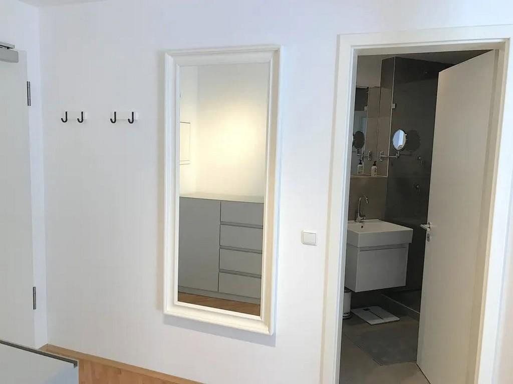 Prenájom bytu 1-izbový 17 m², München, Bavorsko Prenájom bytu 1-izbový 17 m², München, Bavorsko