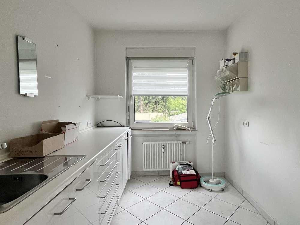 Predaj kancelárie 79 m², Bad Homburg vor der Höhe, Hesensko Predaj kancelárie 79 m², Bad Homburg vor der Höhe, Hesensko