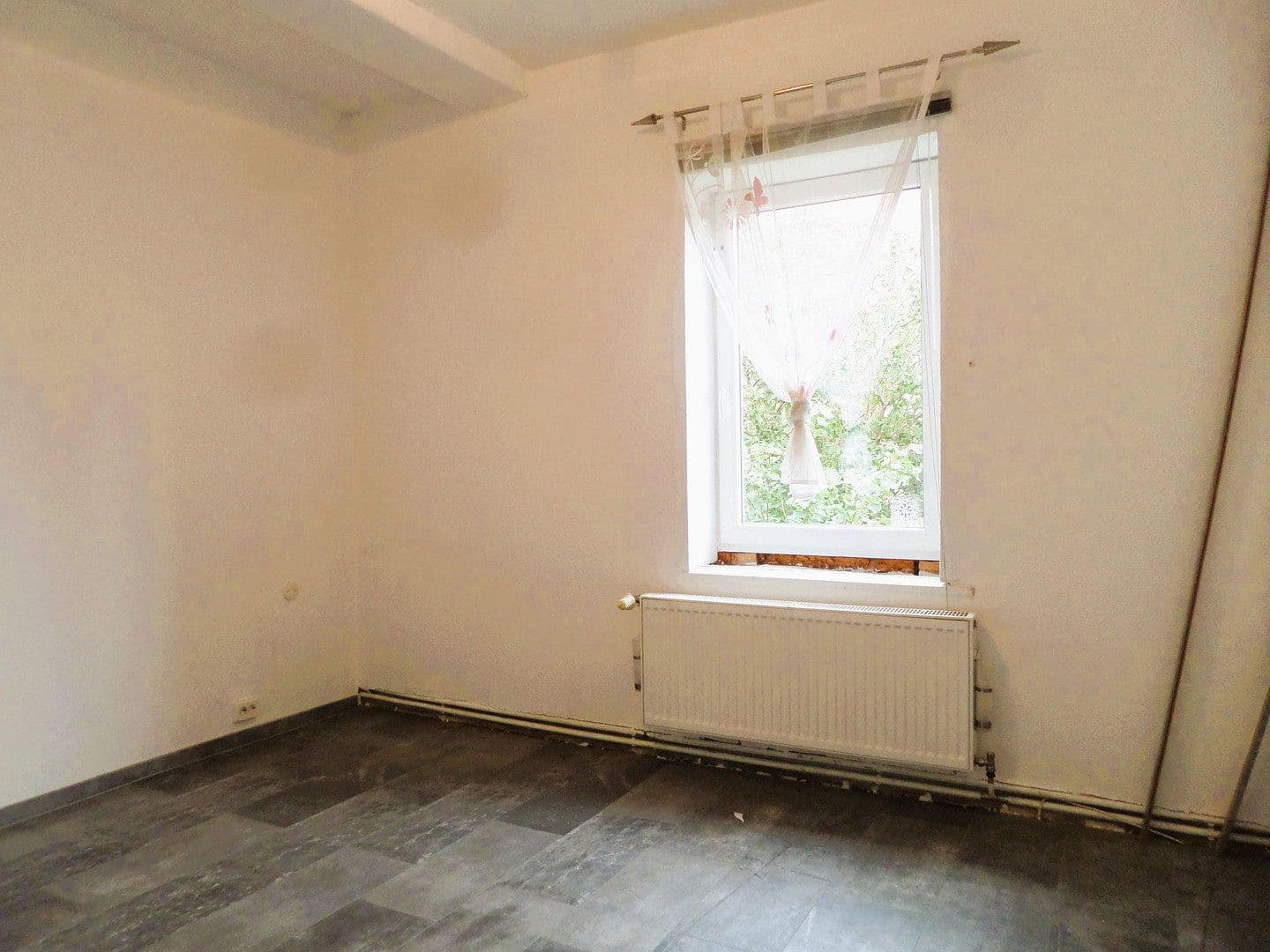 Predaj domu 97 m², pozemok 1.267 m², Lauchhammer, Brandenbursko Predaj domu 97 m², pozemok 1.267 m², Lauchhammer, Brandenbursko
