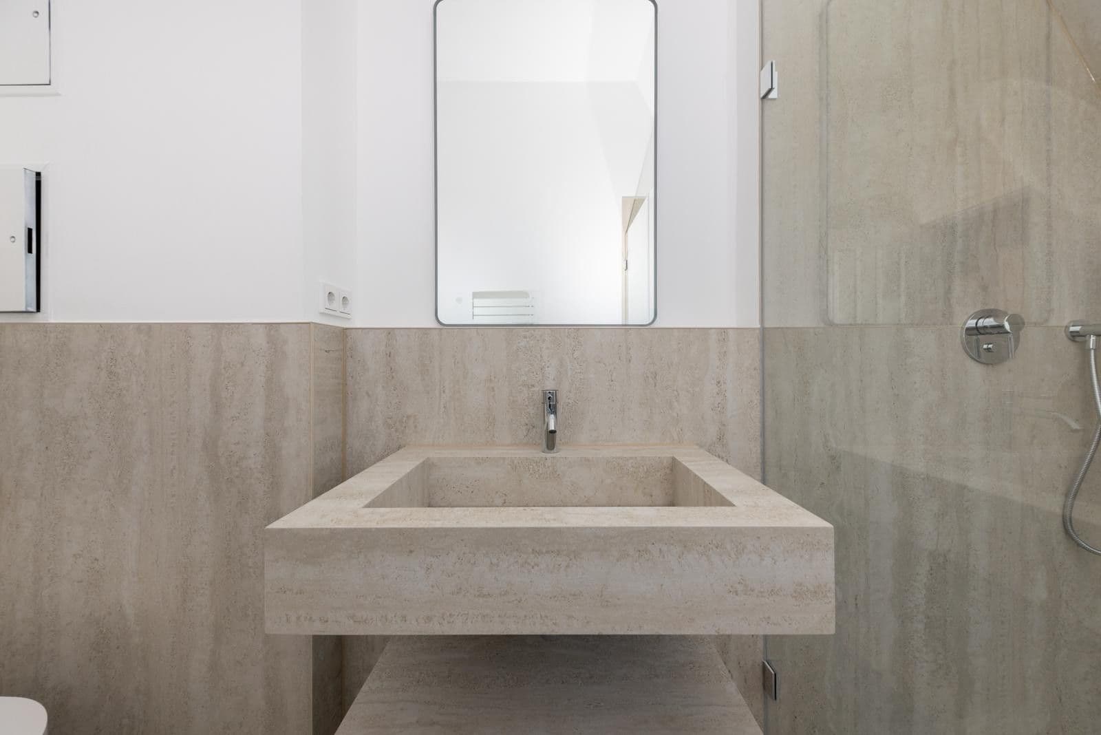 Predaj bytu 3-izbový 82 m², Schönebergerstraße 9, Berlin, Berlín Predaj bytu 3-izbový 82 m², Schönebergerstraße 9, Berlin, Berlín