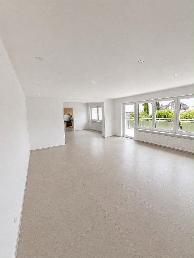 Prenájom bytu 3-izbový 107 m², Eichenweg 3, Waldbronn, Bádensko-Wurttembersko Prenájom bytu 3-izbový 107 m², Eichenweg 3, Waldbronn, Bádensko-Wurttembersko