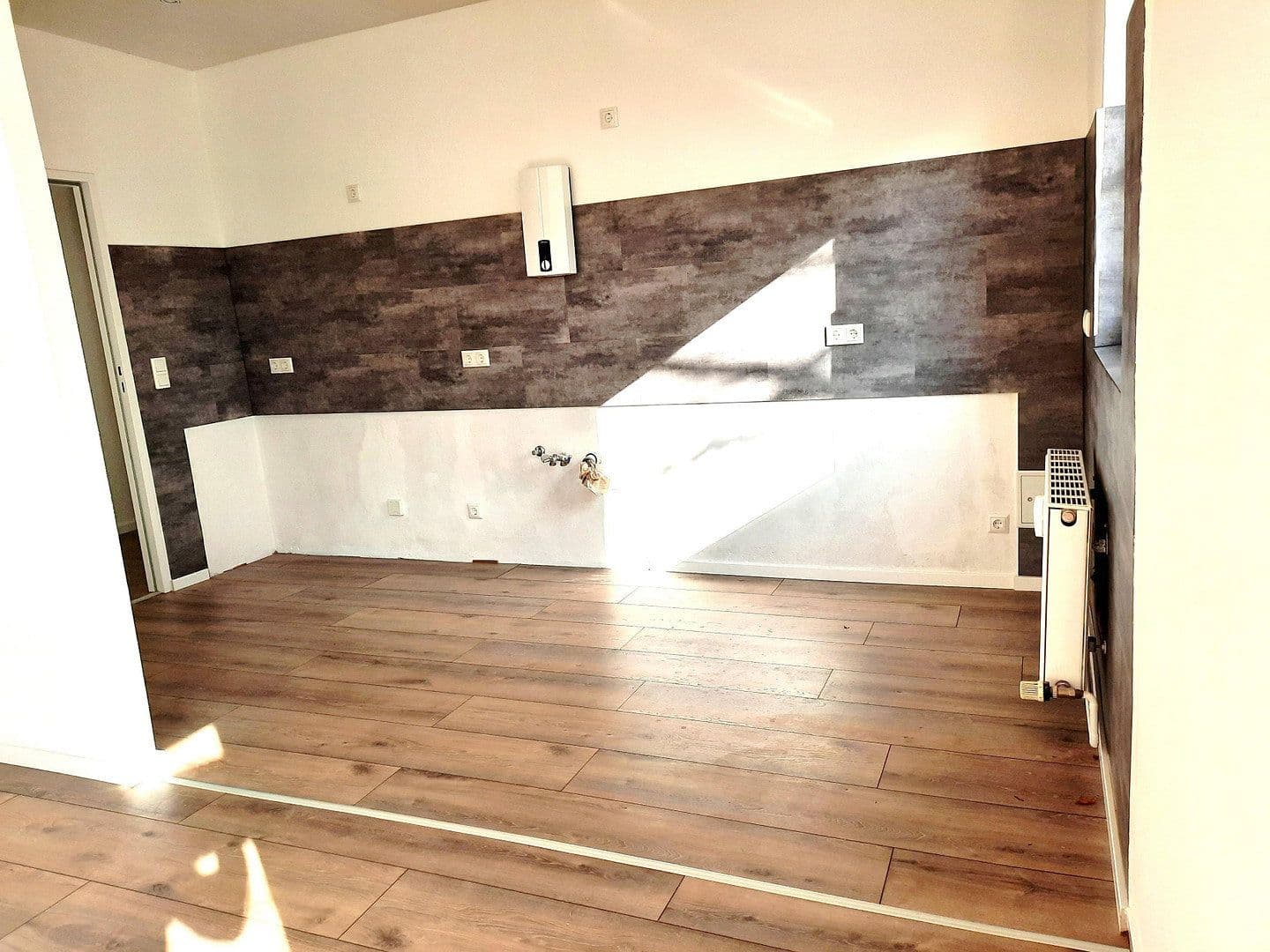 Predaj bytu 3-izbový 72 m², Berlin, Berlín Predaj bytu 3-izbový 72 m², Berlin, Berlín