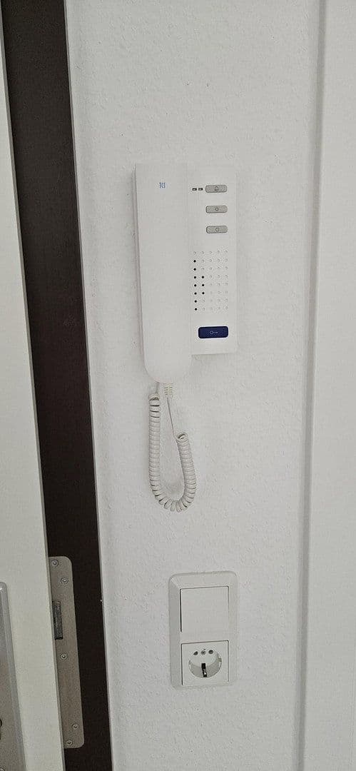 Prenájom bytu 1-izbový 33 m², Wiener Weg 1a, Köln, Severné Porýnie - Westfálsko Prenájom bytu 1-izbový 33 m², Wiener Weg 1a, Köln, Severné Porýnie - Westfálsko
