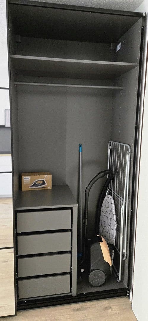 Prenájom bytu 1-izbový 33 m², Wiener Weg 1a, Köln, Severné Porýnie - Westfálsko Prenájom bytu 1-izbový 33 m², Wiener Weg 1a, Köln, Severné Porýnie - Westfálsko