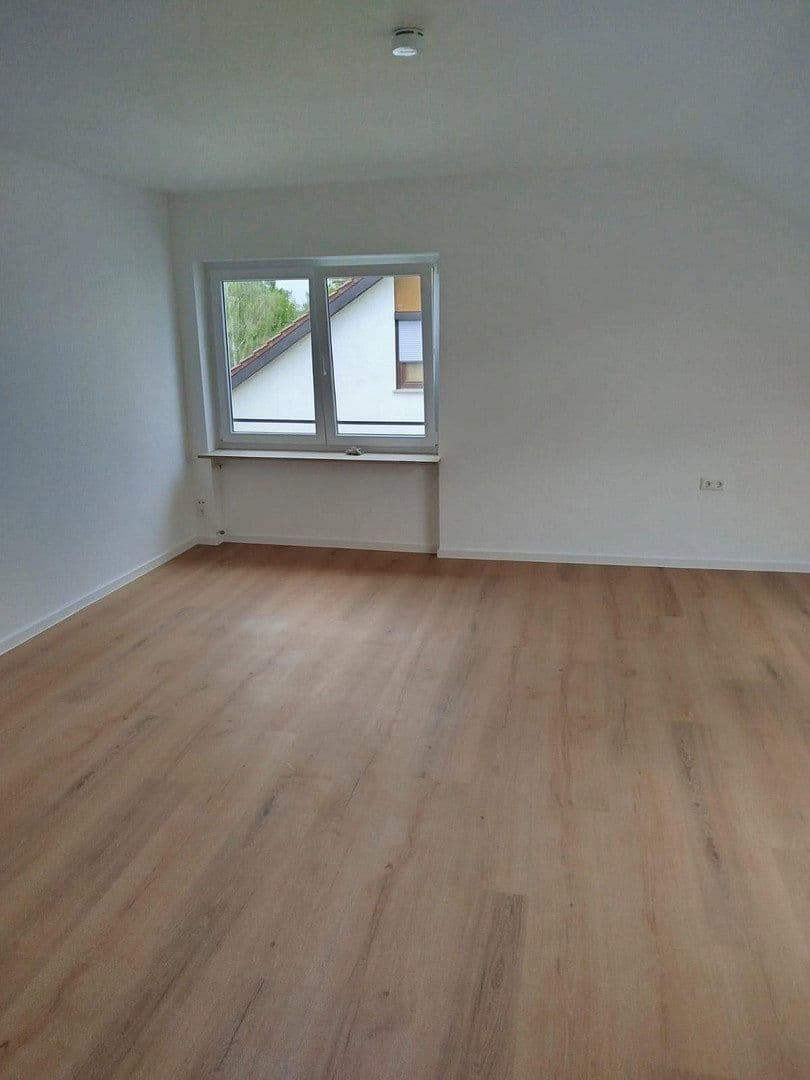 Prenájom bytu 2-izbový 59 m², Hölzernerstrasse 14, Eberstadt, Bádensko-Wurttembersko Prenájom bytu 2-izbový 59 m², Hölzernerstrasse 14, Eberstadt, Bádensko-Wurttembersko
