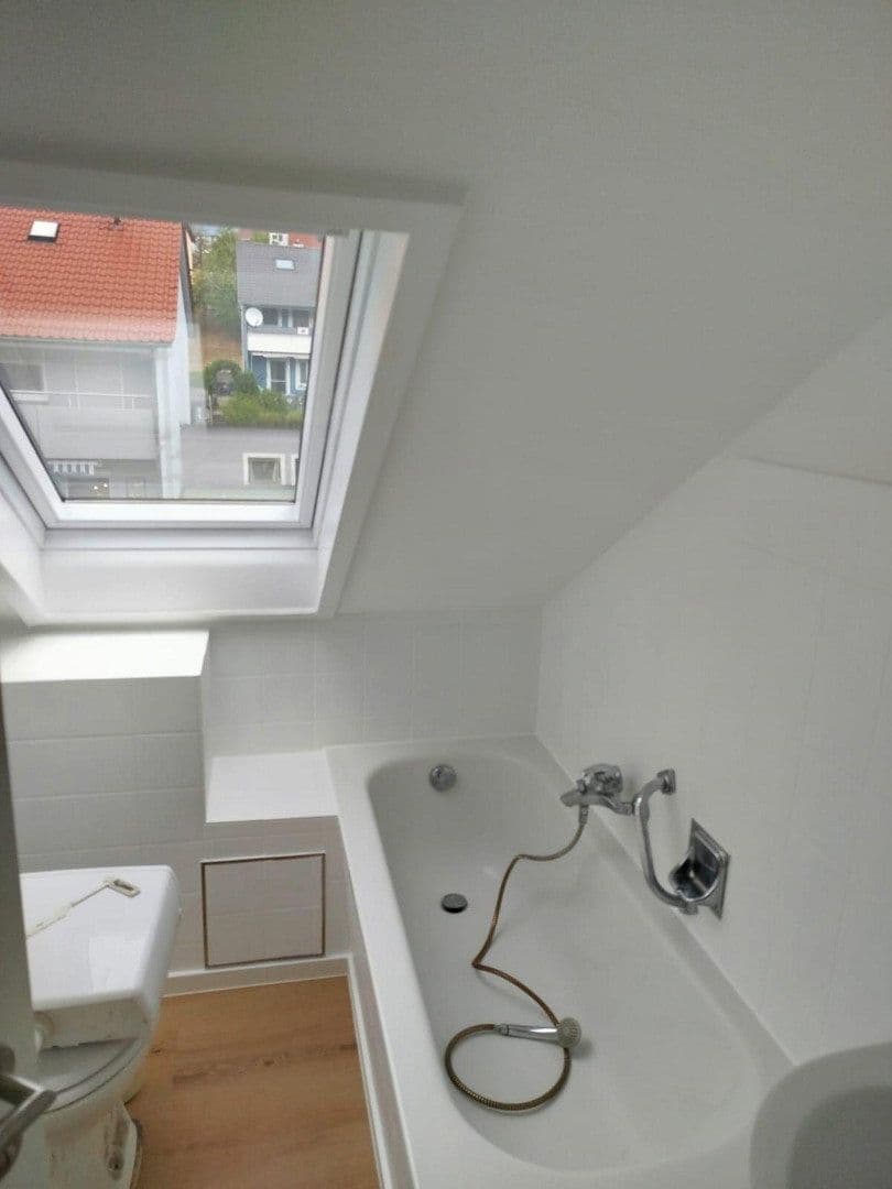 Prenájom bytu 2-izbový 59 m², Hölzernerstrasse 14, Eberstadt, Bádensko-Wurttembersko Prenájom bytu 2-izbový 59 m², Hölzernerstrasse 14, Eberstadt, Bádensko-Wurttembersko