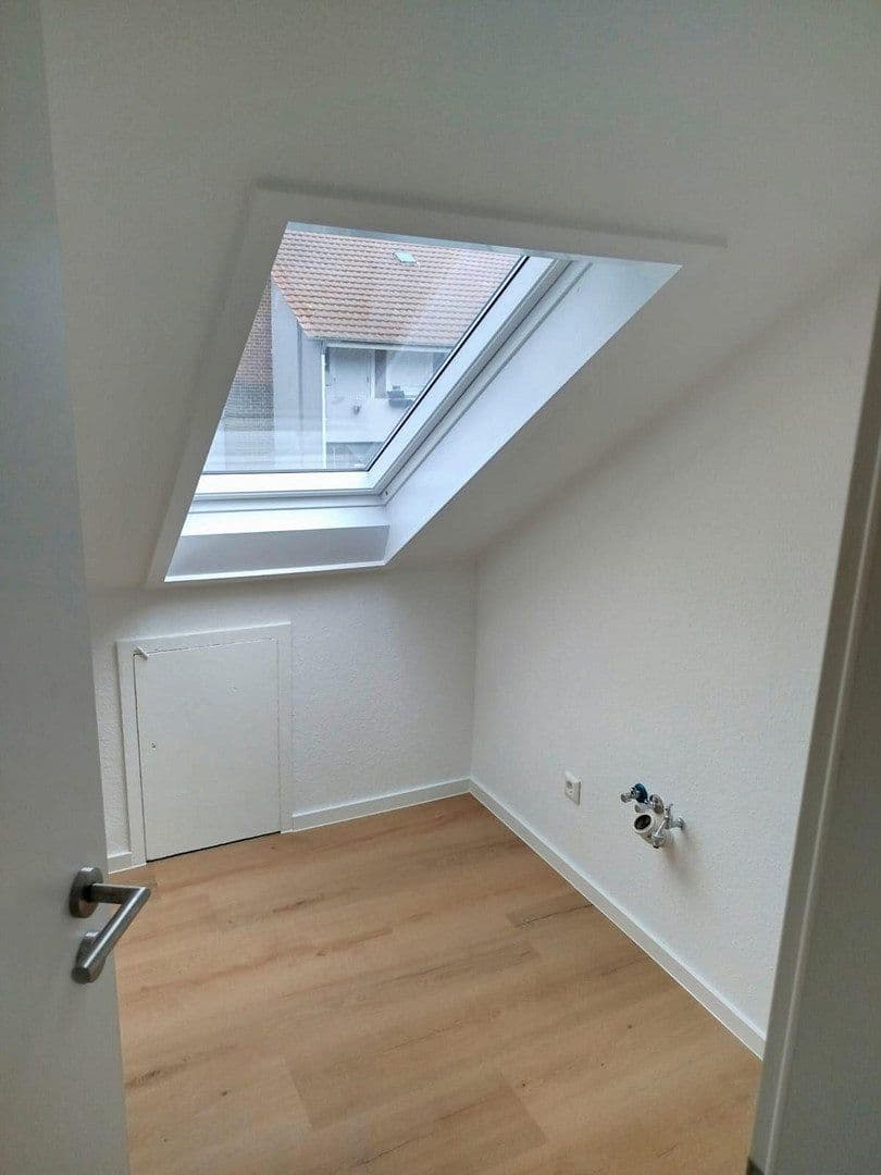 Prenájom bytu 2-izbový 59 m², Hölzernerstrasse 14, Eberstadt, Bádensko-Wurttembersko Prenájom bytu 2-izbový 59 m², Hölzernerstrasse 14, Eberstadt, Bádensko-Wurttembersko