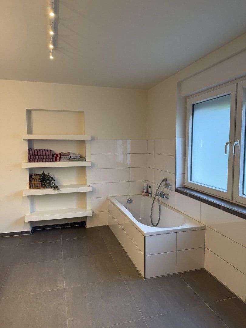 Predaj domu 200 m², pozemok 1.190 m², Dillingen/Saar, Sársko Predaj domu 200 m², pozemok 1.190 m², Dillingen/Saar, Sársko