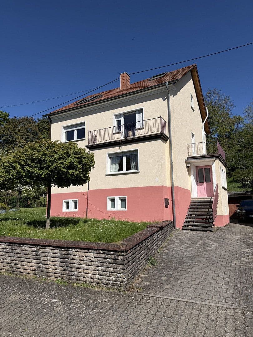 Predaj domu 200 m², pozemok 1.190 m², Dillingen/Saar, Sársko Predaj domu 200 m², pozemok 1.190 m², Dillingen/Saar, Sársko