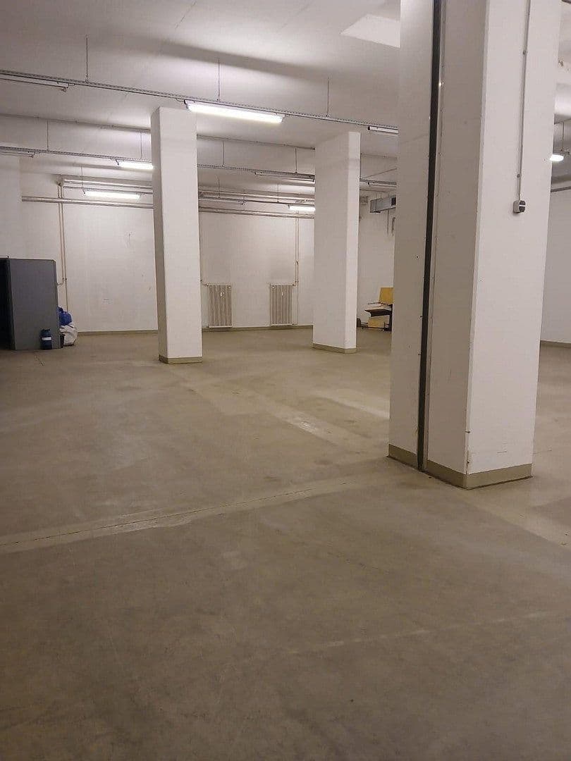 Prenájom nebytového priestoru 286 m², Bahnhofstraße 82-86, Gießen, Hesensko Prenájom nebytového priestoru 286 m², Bahnhofstraße 82-86, Gießen, Hesensko