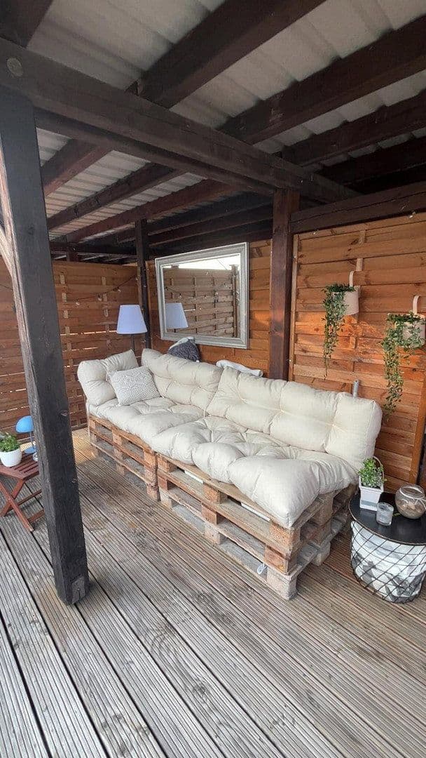 Prenájom bytu 4-izbový 104 m², Bahnhofstr. 25, Mosbach, Bádensko-Wurttembersko Prenájom bytu 4-izbový 104 m², Bahnhofstr. 25, Mosbach, Bádensko-Wurttembersko