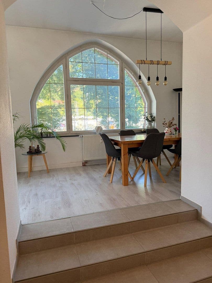 Prenájom bytu 4-izbový 104 m², Bahnhofstr. 25, Mosbach, Bádensko-Wurttembersko Prenájom bytu 4-izbový 104 m², Bahnhofstr. 25, Mosbach, Bádensko-Wurttembersko
