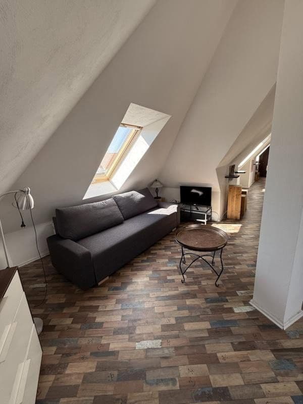 Prenájom bytu 1-izbový 49 m², Schurwaldstr. 61, Stuttgart, Bádensko-Wurttembersko Prenájom bytu 1-izbový 49 m², Schurwaldstr. 61, Stuttgart, Bádensko-Wurttembersko