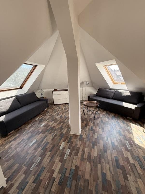 Prenájom bytu 1-izbový 49 m², Schurwaldstr. 61, Stuttgart, Bádensko-Wurttembersko Prenájom bytu 1-izbový 49 m², Schurwaldstr. 61, Stuttgart, Bádensko-Wurttembersko