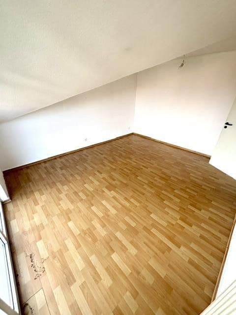 Prenájom bytu 3-izbový 89 m², Gubiner Str.8, Laatzen, Dolné Sasko Prenájom bytu 3-izbový 89 m², Gubiner Str.8, Laatzen, Dolné Sasko