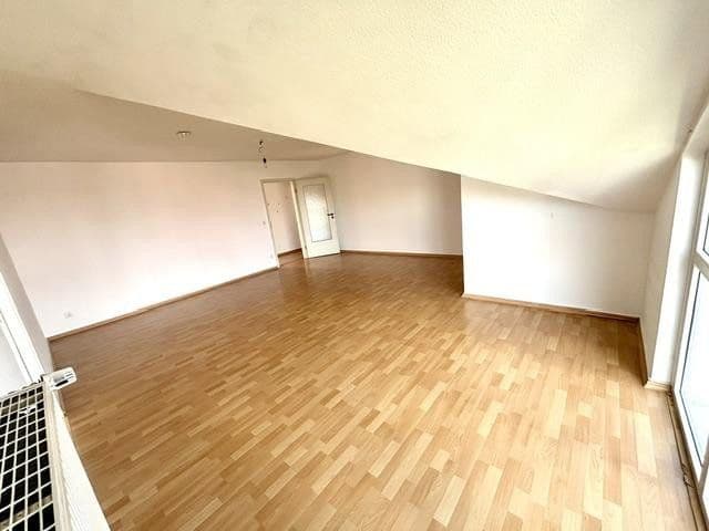 Prenájom bytu 3-izbový 89 m², Gubiner Str.8, Laatzen, Dolné Sasko Prenájom bytu 3-izbový 89 m², Gubiner Str.8, Laatzen, Dolné Sasko