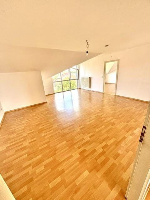 Prenájom bytu 3-izbový 89 m², Gubiner Str.8, Laatzen, Dolné Sasko Prenájom bytu 3-izbový 89 m², Gubiner Str.8, Laatzen, Dolné Sasko