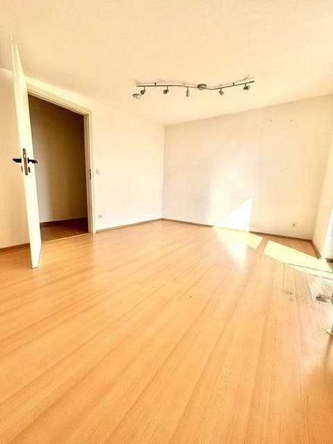 Prenájom bytu 3-izbový 89 m², Gubiner Str.8, Laatzen, Dolné Sasko Prenájom bytu 3-izbový 89 m², Gubiner Str.8, Laatzen, Dolné Sasko
