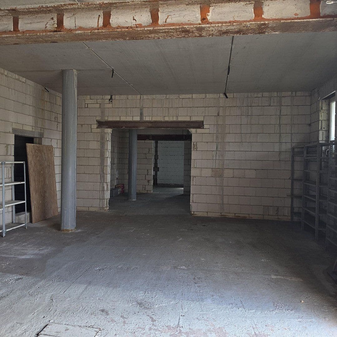Prenájom nebytového priestoru 376 m², Carl-Benz-Str 7, Zirndorf, Bavorsko Prenájom nebytového priestoru 376 m², Carl-Benz-Str 7, Zirndorf, Bavorsko