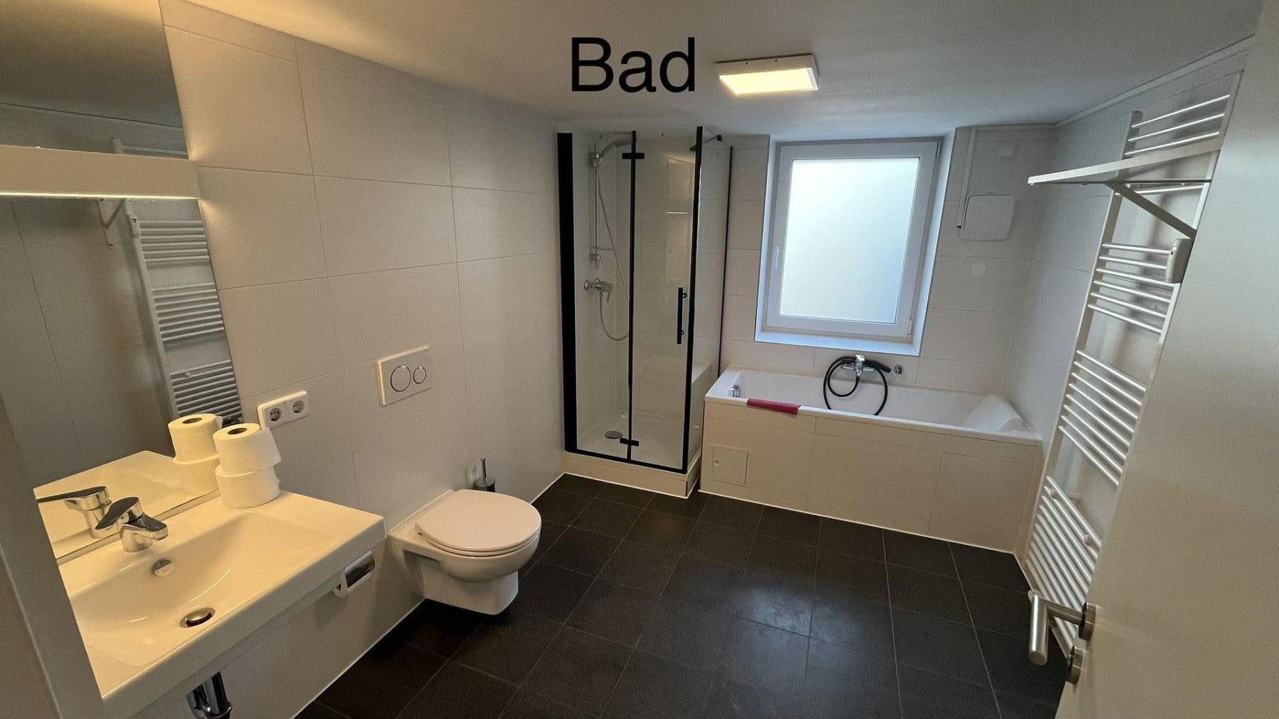 Predaj bytu 3-izbový 90 m², Egertstraße 26, EG, Reutlingen, Bádensko-Wurttembersko Predaj bytu 3-izbový 90 m², Egertstraße 26, EG, Reutlingen, Bádensko-Wurttembersko