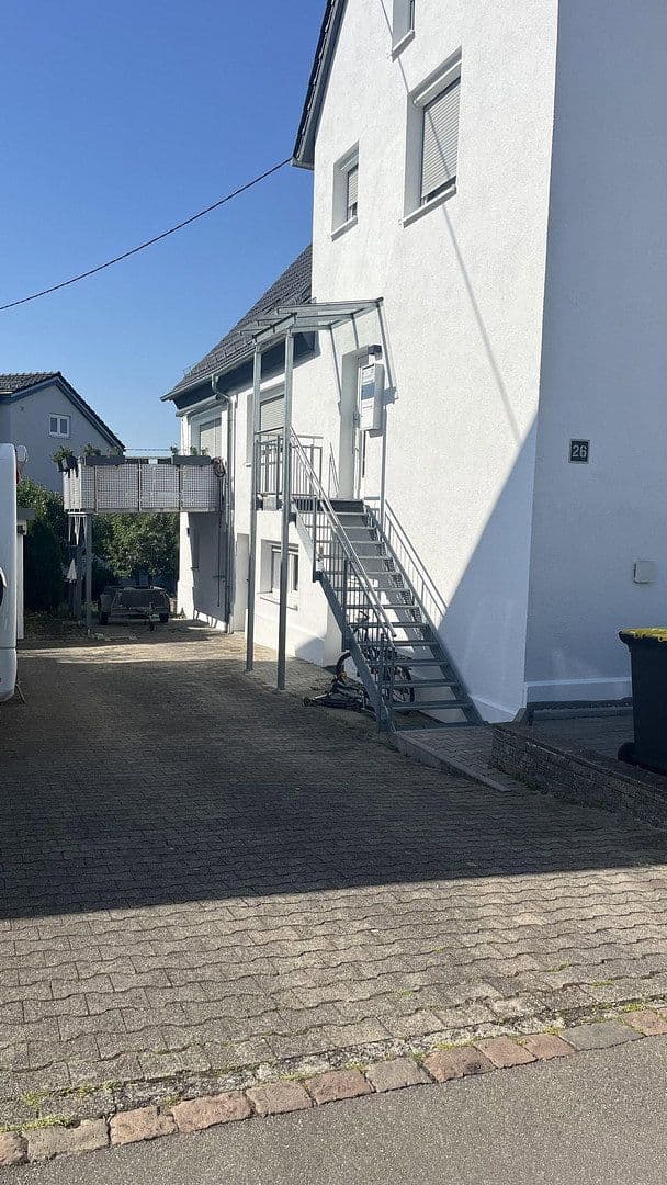 Predaj bytu 3-izbový 90 m², Egertstraße 26, EG, Reutlingen, Bádensko-Wurttembersko Predaj bytu 3-izbový 90 m², Egertstraße 26, EG, Reutlingen, Bádensko-Wurttembersko