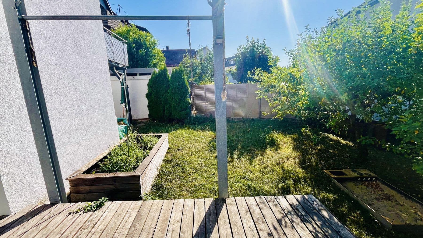 Predaj bytu 3-izbový 90 m², Egertstraße 26, EG, Reutlingen, Bádensko-Wurttembersko Predaj bytu 3-izbový 90 m², Egertstraße 26, EG, Reutlingen, Bádensko-Wurttembersko