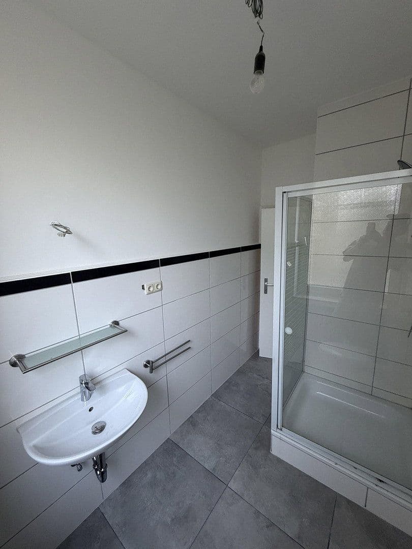 Prenájom bytu 2-izbový 60 m², Hülser Straße 373, Krefeld, Severné Porýnie - Westfálsko Prenájom bytu 2-izbový 60 m², Hülser Straße 373, Krefeld, Severné Porýnie - Westfálsko