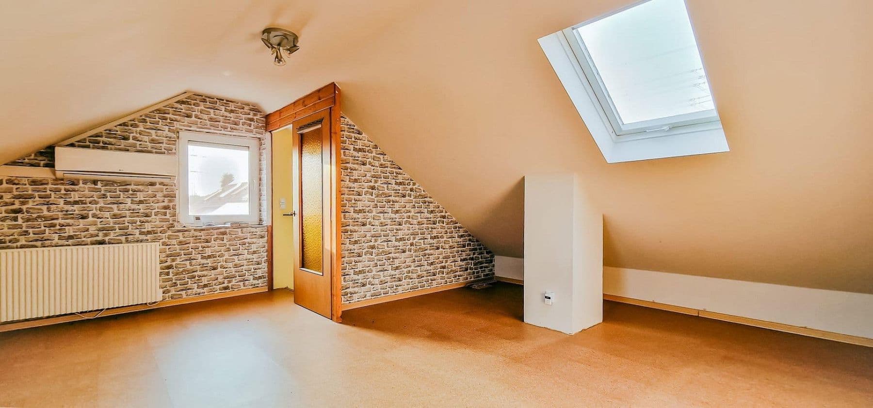 Predaj domu 122 m², pozemok 424 m², Karl Staib Str 35, Hattersheim am Main, Hesensko Predaj domu 122 m², pozemok 424 m², Karl Staib Str 35, Hattersheim am Main, Hesensko
