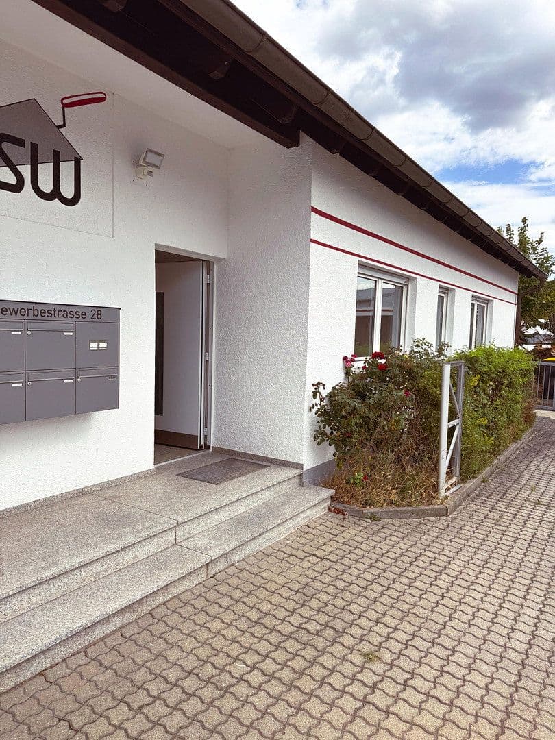 Prenájom kancelárie 103 m², Gewerbestraße 28, Cadolzburg, Bavorsko Prenájom kancelárie 103 m², Gewerbestraße 28, Cadolzburg, Bavorsko