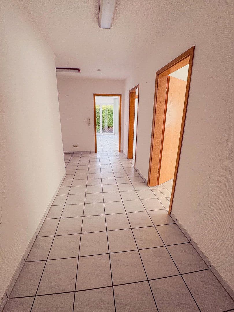Prenájom kancelárie 103 m², Gewerbestraße 28, Cadolzburg, Bavorsko Prenájom kancelárie 103 m², Gewerbestraße 28, Cadolzburg, Bavorsko