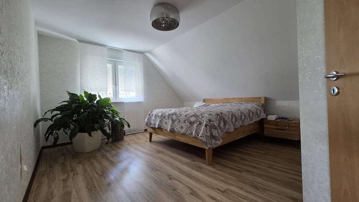 Predaj domu 183 m², pozemok 560 m², Schellerten, Dolné Sasko Predaj domu 183 m², pozemok 560 m², Schellerten, Dolné Sasko