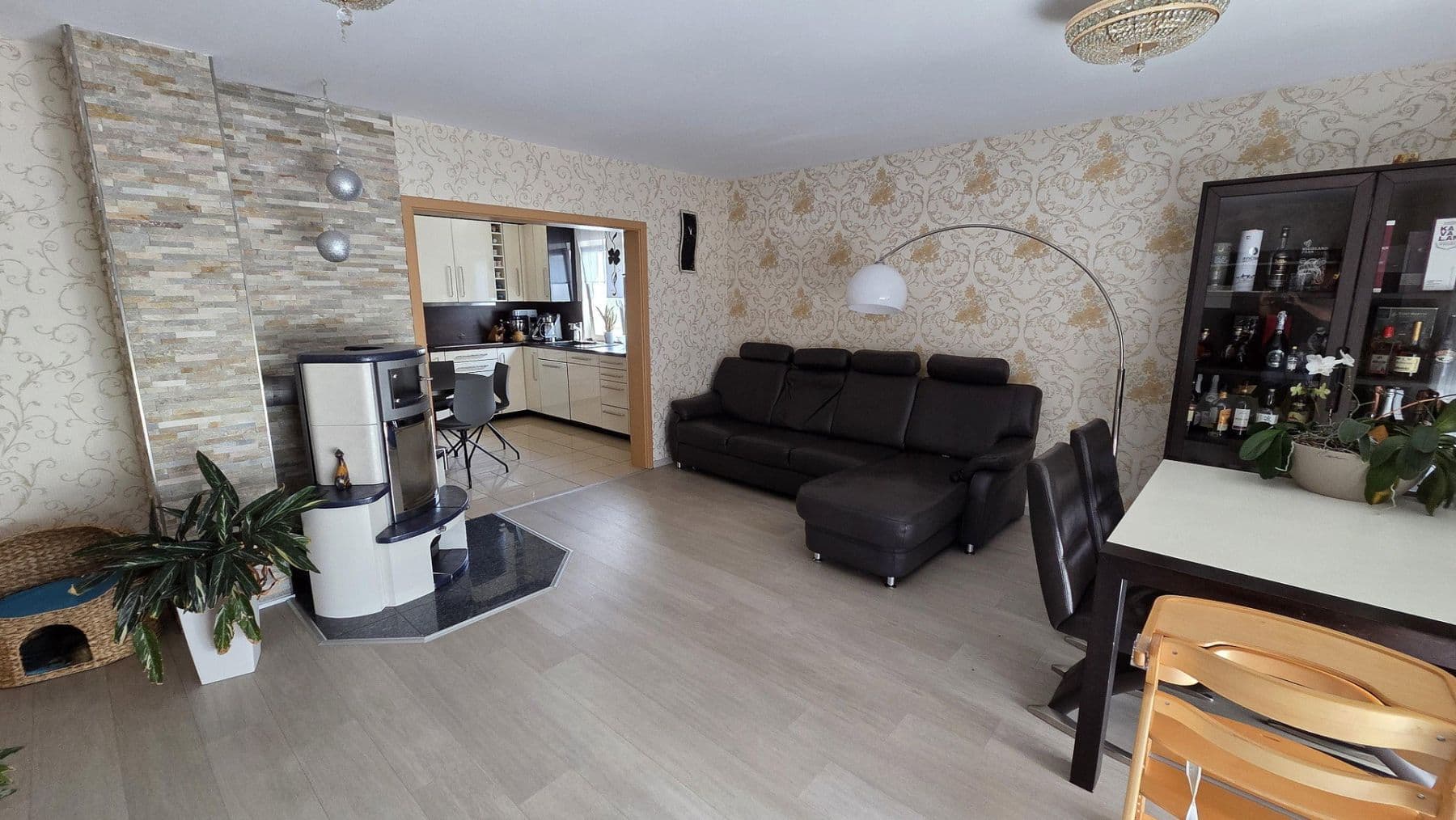 Predaj domu 183 m², pozemok 560 m², Schellerten, Dolné Sasko Predaj domu 183 m², pozemok 560 m², Schellerten, Dolné Sasko