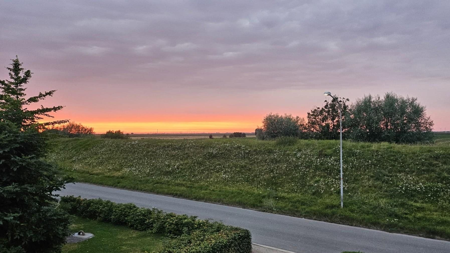 Predaj domu 126 m², pozemok 1.154 m², Balje, Dolné Sasko Predaj domu 126 m², pozemok 1.154 m², Balje, Dolné Sasko